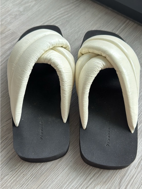 Proenza Schouler Shoes - Proenza Schouler Cream Padded Knot Slide Sandals size 7